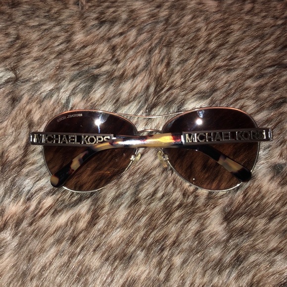 MK Cagliari Sunglass - Picture 3 of 4